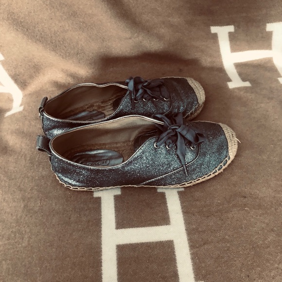 Coach Adorable shoes! - Picture 3 of 3